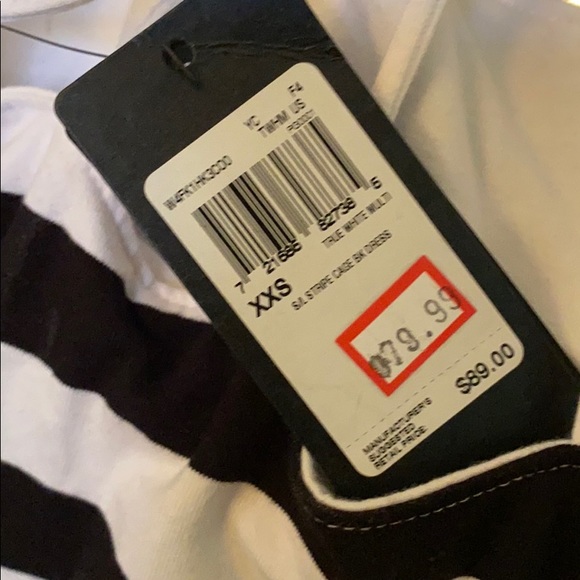 Dress - Picture 4 of 4